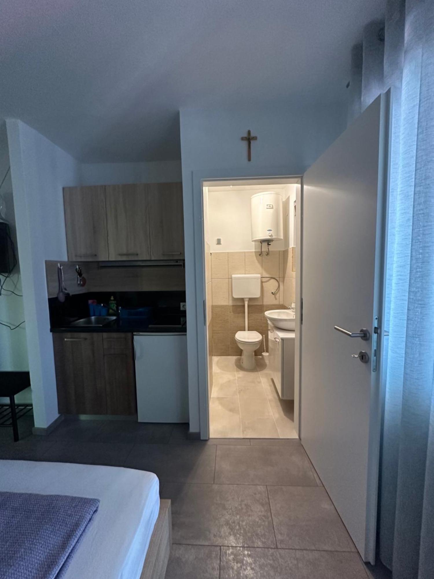 Studio Apartman Stefanija Selce Exterior foto